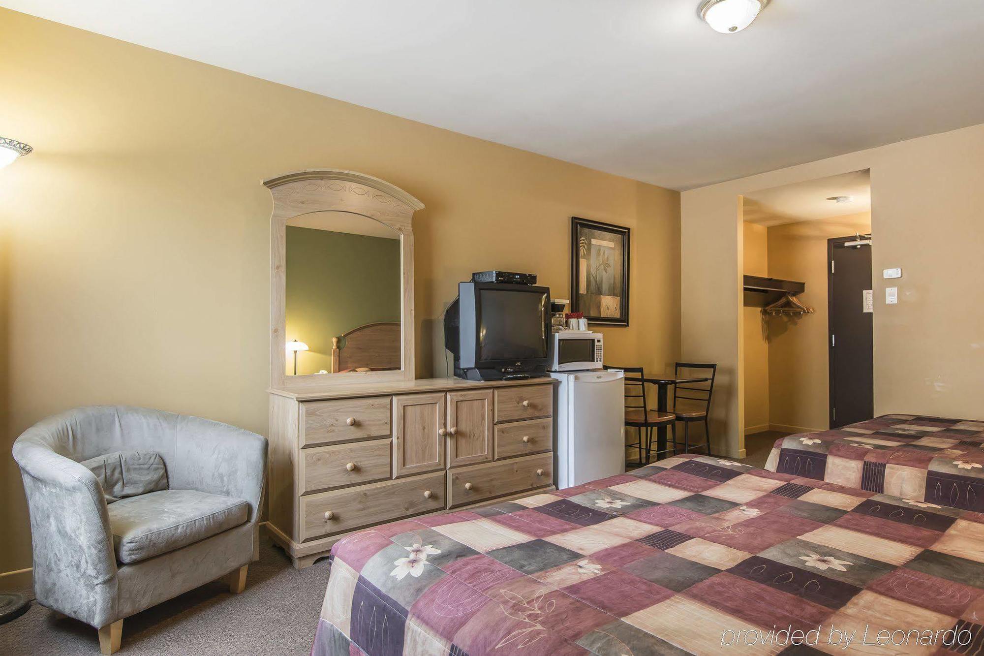 Econo Lodge Cabano Zewnętrze zdjęcie