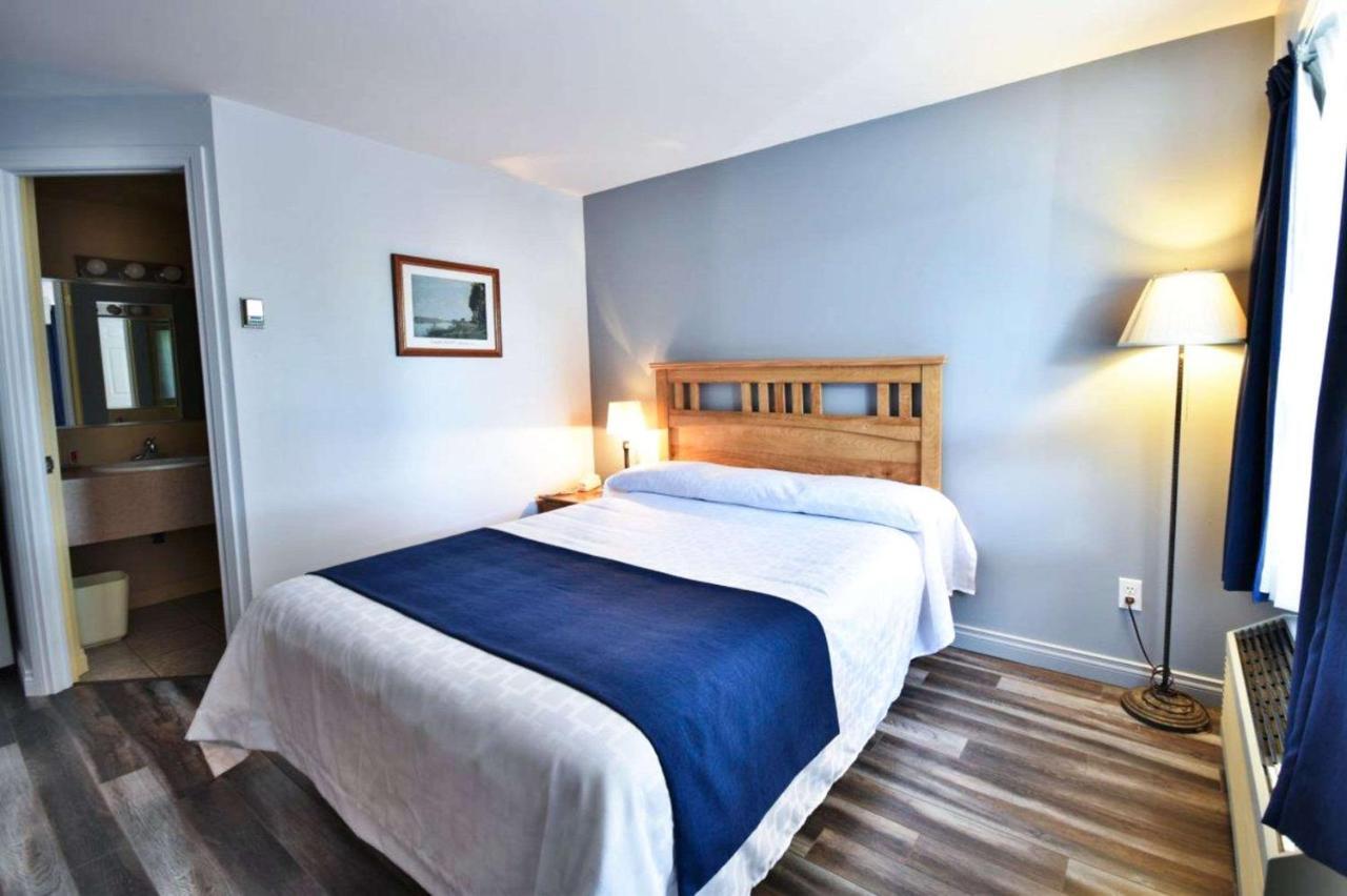 Econo Lodge Cabano Zewnętrze zdjęcie
